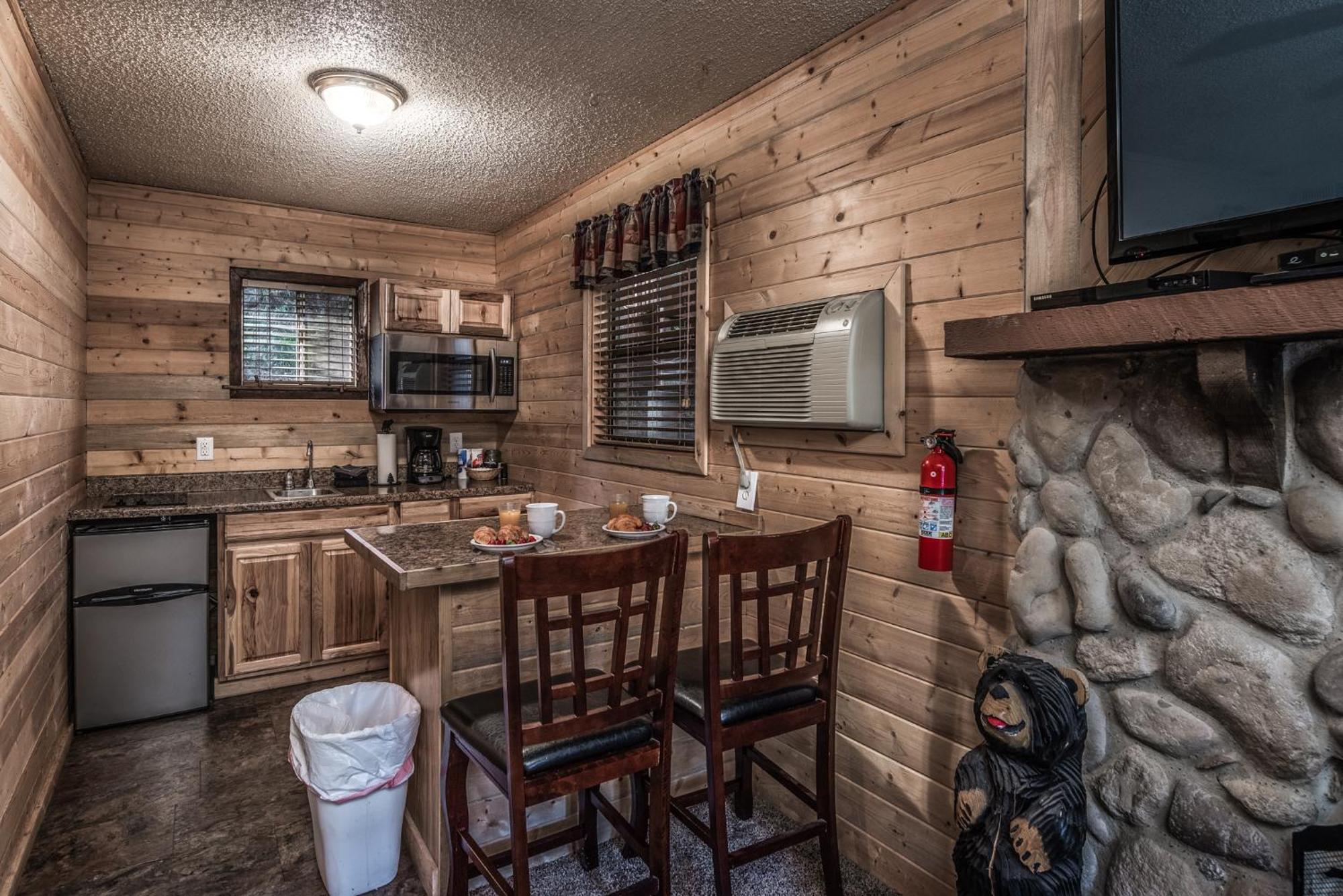 Upper Canyon Inn & Cabins Ruidoso Exteriör bild