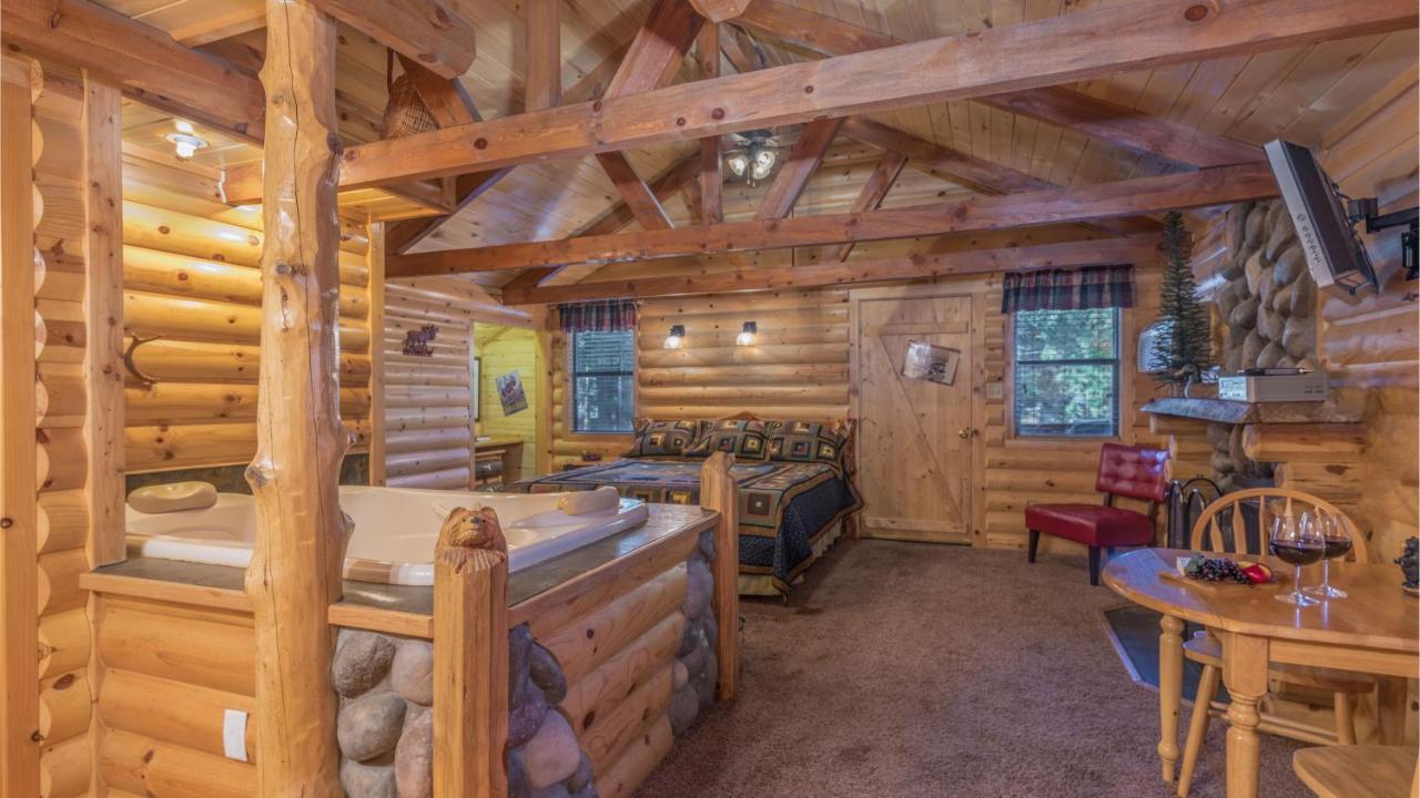 Upper Canyon Inn & Cabins Ruidoso Exteriör bild